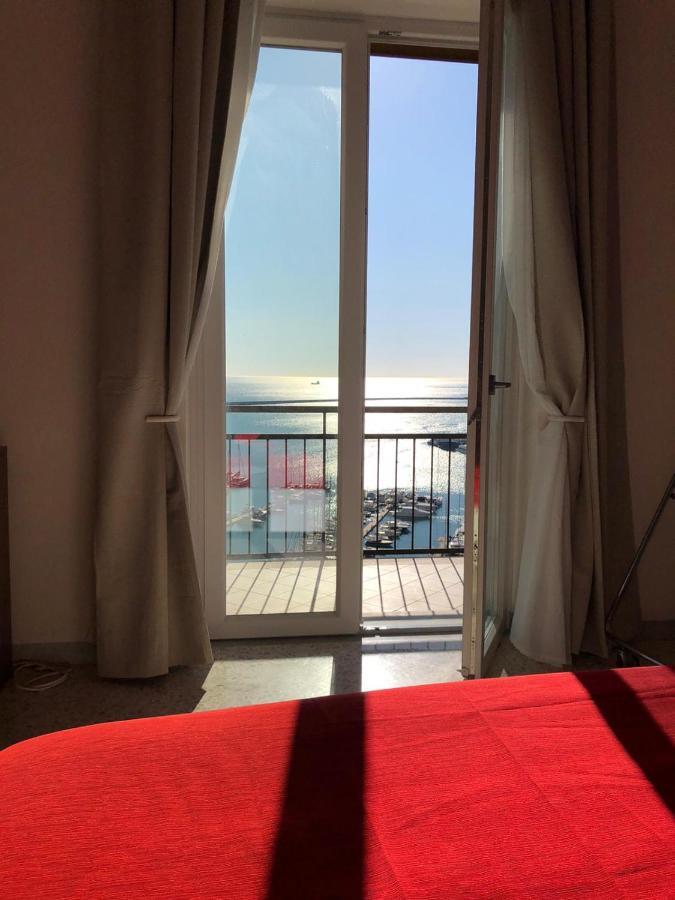 サレルノ Casa Sul Mare Bed & Breakfast エクステリア 写真
